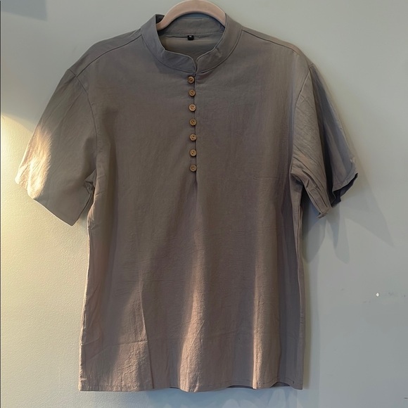 Men's Gray Button-Up Shirt medium like new - Picture 1 of 3